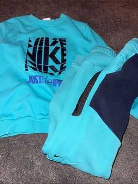 Nike Turquoise & Navy Logo Sweatshirt and Joggers Set